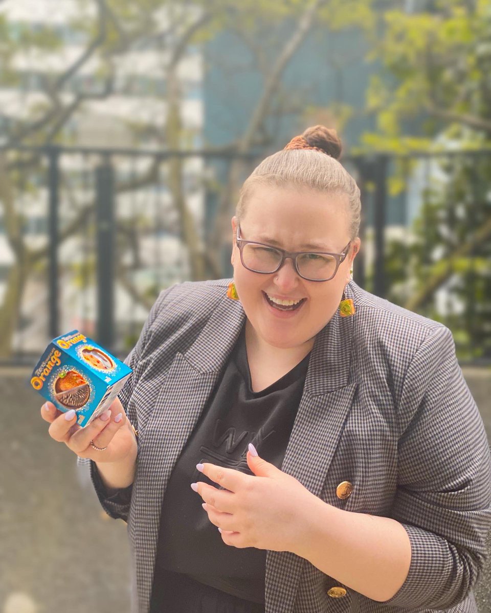 kelseyisawkward's tweet photo. Am I sponsored by Terry’s Chocolate Orange? I will leave that up to you to decide. One thing I know for sure is you can learn all about the history of Terry’s by joining my twitch stream every week. We stan chocolate fruit here. https://t.co/BoW2JHET1O https://t.co/8Nx3eHnc1R