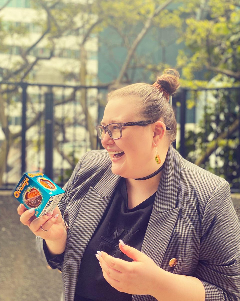 kelseyisawkward's tweet photo. Am I sponsored by Terry’s Chocolate Orange? I will leave that up to you to decide. One thing I know for sure is you can learn all about the history of Terry’s by joining my twitch stream every week. We stan chocolate fruit here. https://t.co/BoW2JHET1O https://t.co/8Nx3eHnc1R