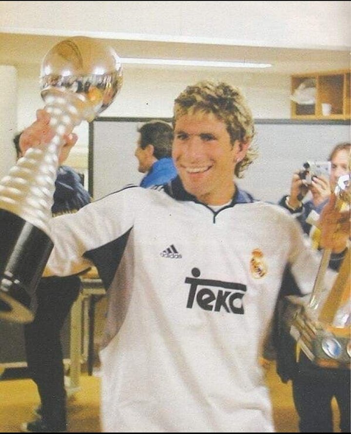 Ivan36228275's tweet photo. El que los vacuno el optimista del gol... 21 años https://t.co/pfuoIP5zfN