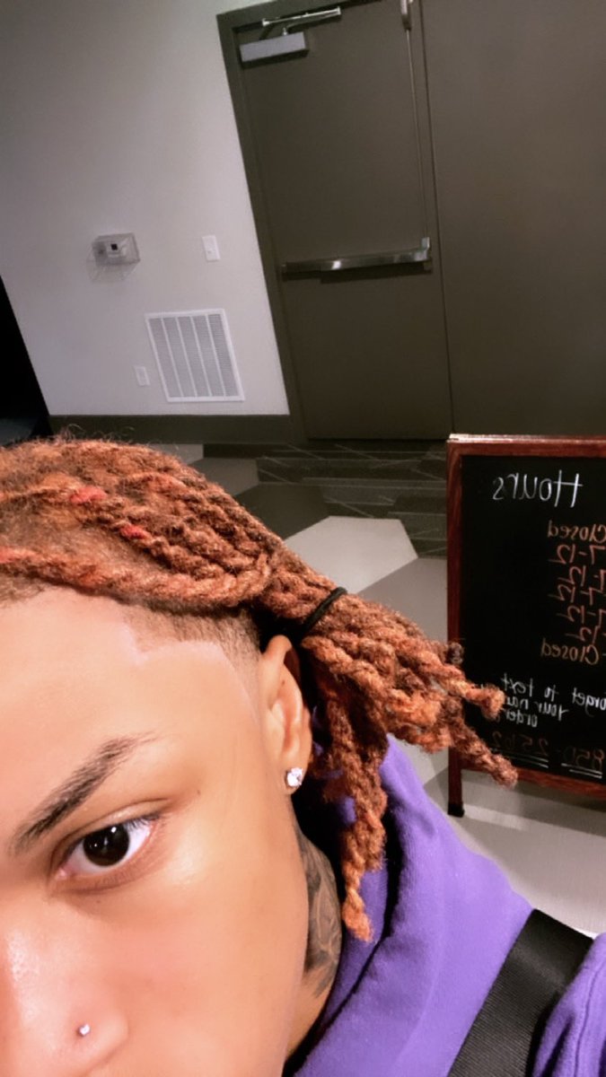 Fortune1_'s tweet photo. What’s on your mind 🖤 https://t.co/KwnnqxQRJo