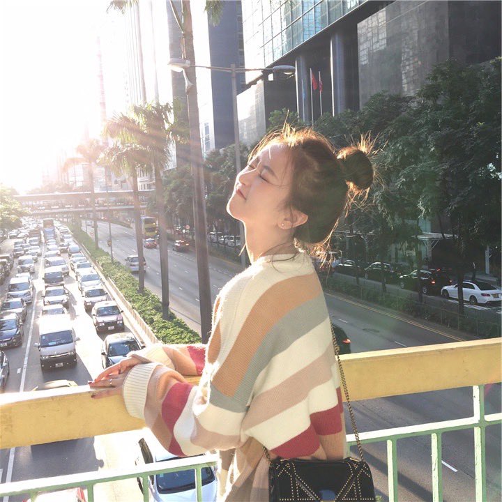 threadshopee's tweet photo. Sweater oversize motif garis✨

Harga: 59.000
Link: https://t.co/8ElMurJ5d1 https://t.co/koHCWBTSca