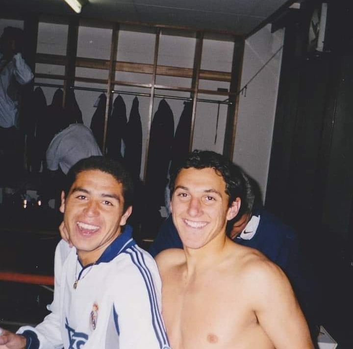 Ivan36228275's tweet photo. 21 años.... Vestuario ganador https://t.co/yJmX8090j0