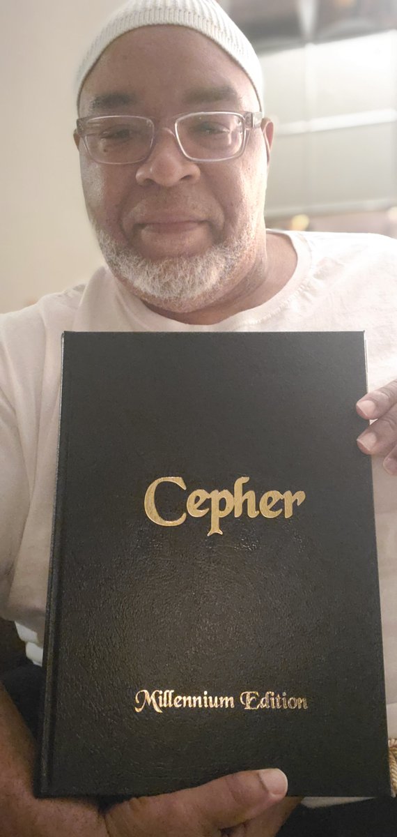 SwingTraderBro's tweet photo. Got my new Cepher Millennium Scriptures.  I really enjoy having easy to read scriptures...more divine studying now , no excuses.  #cepher  #Scripture #Bible https://t.co/zSpN4MlEof