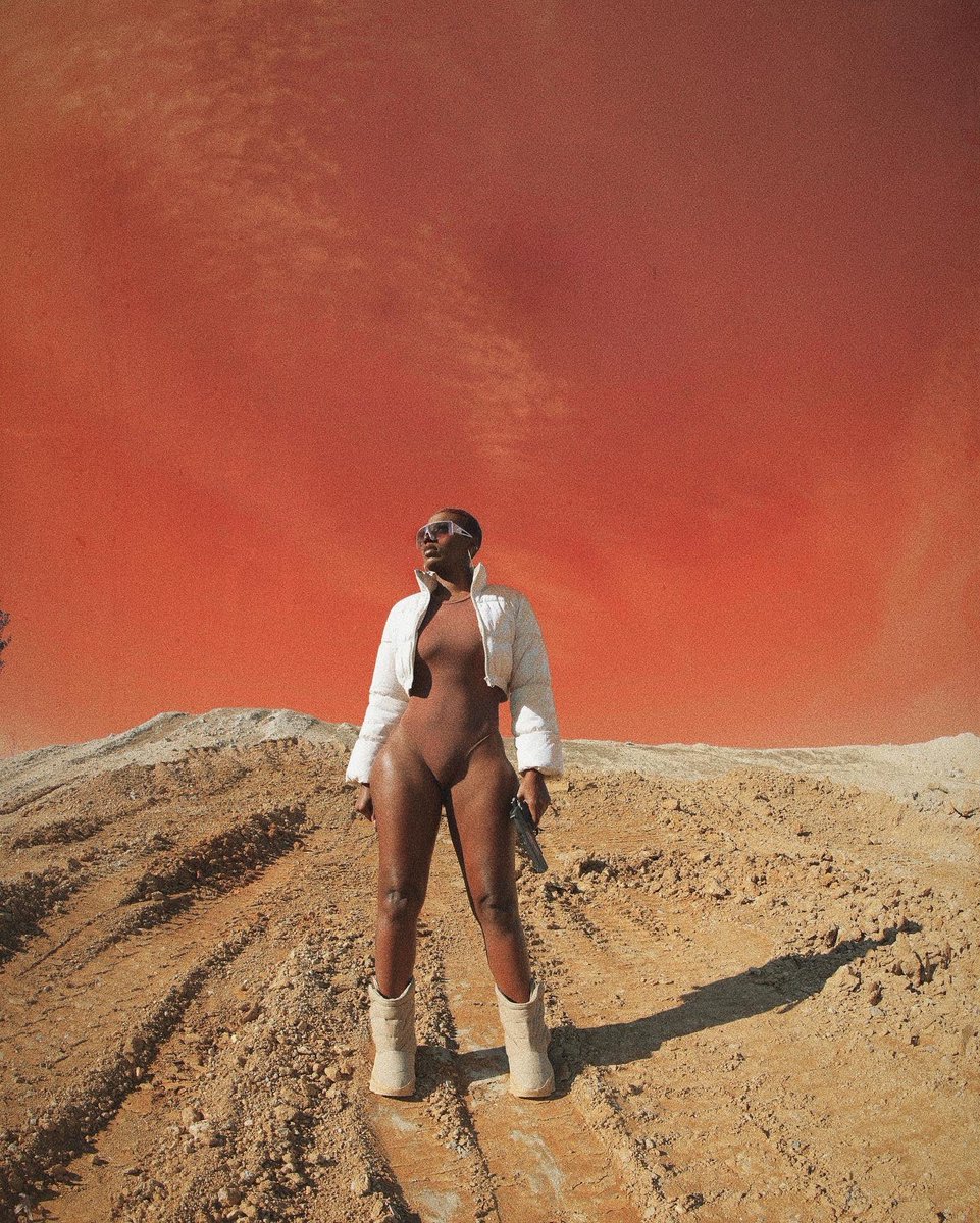_visualnarrator's tweet photo. Black girl on Mars 🪐 https://t.co/AbwRy30C2M