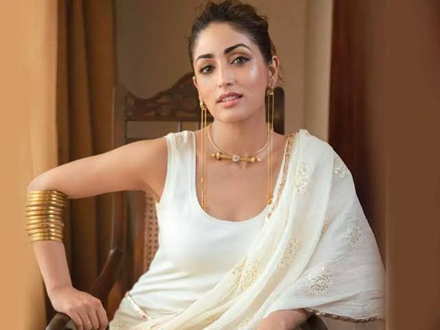 Happy birthday to you Yami gautam 