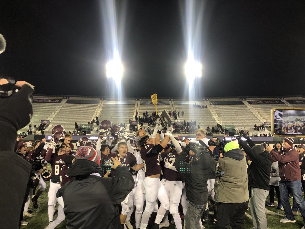 LTHSfootball's tweet photo. https://t.co/BLRYQDAy2n