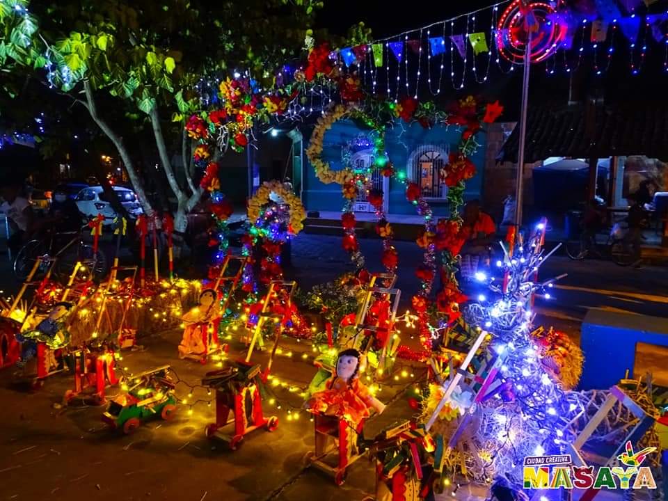 Ridiculo69's tweet photo. Imágenes 📸Desde  la Ciudad de las Flores, Masaya🌺🎄✨ disfrutando de la alegría de vivir en paz 🕊️ y en prosperidad.
#OrgulloNacionalPatriaLibre
#GeneracionDeOroEnCali https://t.co/igAWfVuDZi