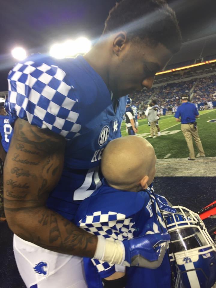 ECremeens1366's tweet photo. @MikeSafo And this #BBN @UKDanceBlue RALLYS around their youngest fans and help raise them up through the hell of treatment and make positive memories of a lifetime! @UKCoachCalipari @JoshAllen41_ #DenzilWare https://t.co/1SITnGIpSt