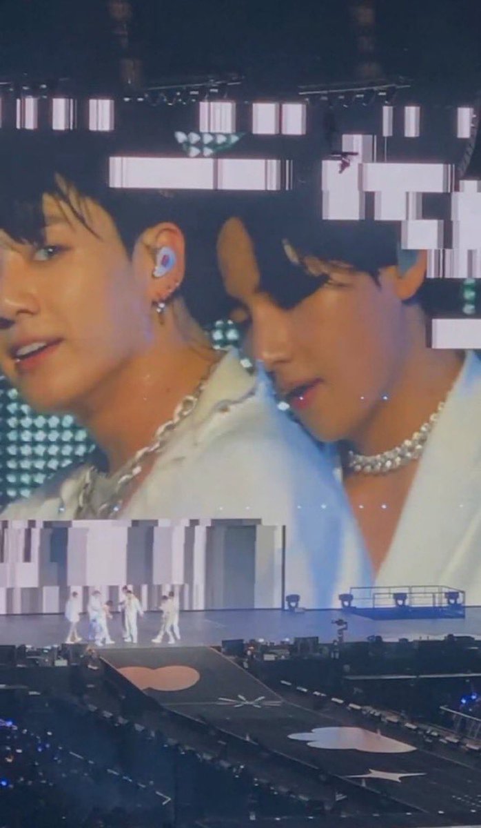 #JUNGKOOK #TAEHYUNG #태국