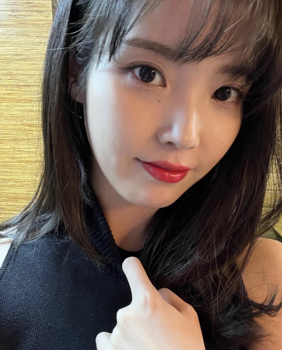 jieun_thailand's tweet photo. 📣โหวต INKIGAYO

วันนี้ประมาณ 13:45น.จะมี Live Voting รายการ Inkigayo ในแอพ Starpass ค่ะ💜

โหวตได้สูงสุด 5โหวต/แอคเคาท์
1 โหวต = 100 heart jelly

มาโหวตให้น้องกันเยอะๆนะคะ💚
©️KshowAnalysis
#아이유 #IU @_IUofficial https://t.co/ZdN3dgfNuz