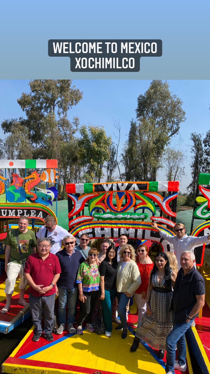gracielamontano's tweet photo. Experiencia en Xochimilco al más puro estilo Aura vía Alex Rybin para un grupo de Rusia . Gracias Alexsander Dubas de Latvia, escritor de "Moments of Happiness" por compartir #momentosaura 🤩 #chefambassador #auraexperience 🇲🇽👩🏻‍🍳 https://t.co/pNu7MYEO5W
