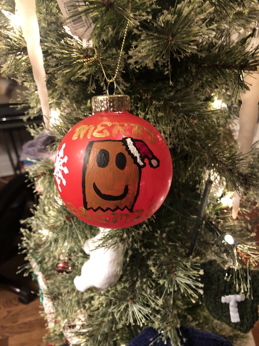 ludobagwrock's tweet photo. 3 houses left!!! Get into the Bagmas spirit with these limited house ornaments!

https://t.co/JWDk5U3jCr https://t.co/F2aHYOTXcs