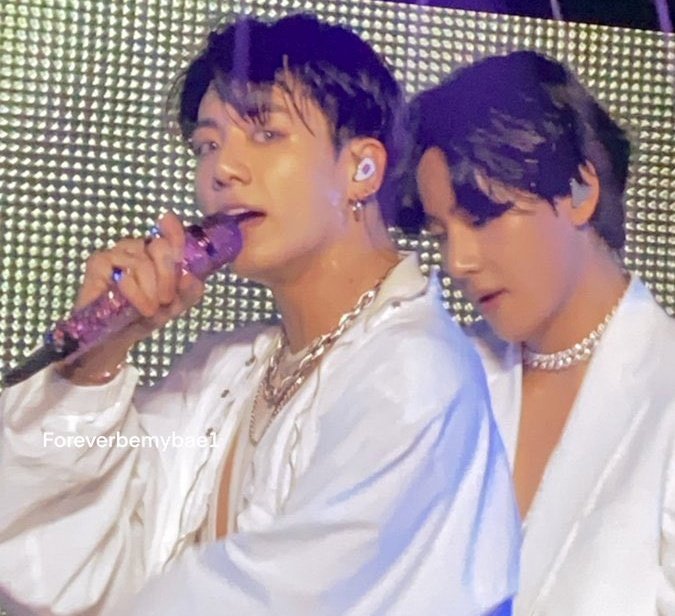 flirtaeguk's tweet photo. taekook looks so gorgeous https://t.co/rWxX9pHd2E