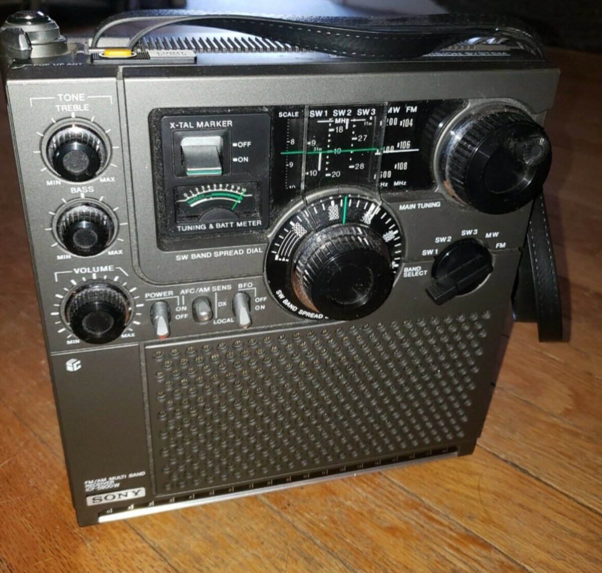 VE3WZW's tweet photo. Sony Multiband Receiver Radio ICF-5900W Portable stereo
#ve3sp #ve3wzw #icf5900 https://t.co/MlKjXNmIYI