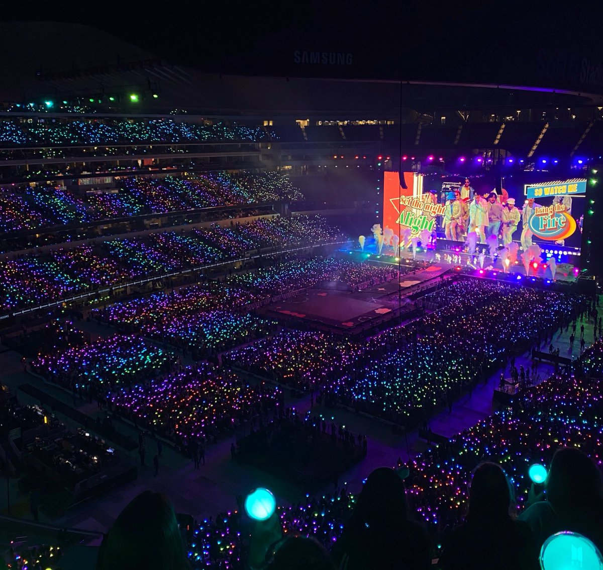 hourlyvmk's tweet photo. SO BEAUTIFUL 🥺 https://t.co/e7t6wUzdi5