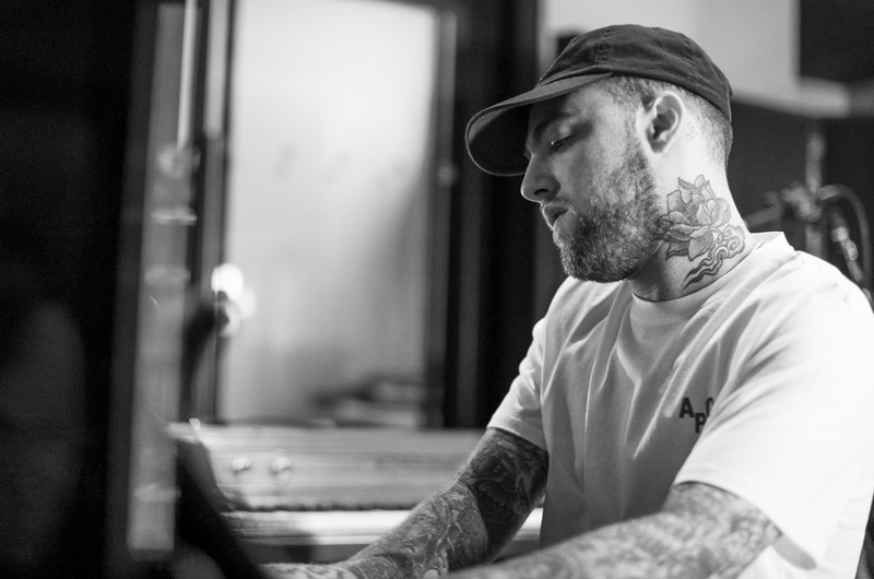 MacMillerMemoir's tweet photo. 3 years ago today, @Spotify released two Mac Miller Spotify sessions. The songs included ‘Dunno’ which later appeared on #Swimming, and a cover of Billy Preston’s song ‘Nothing From Nothing’. https://t.co/1PaikNZGCm