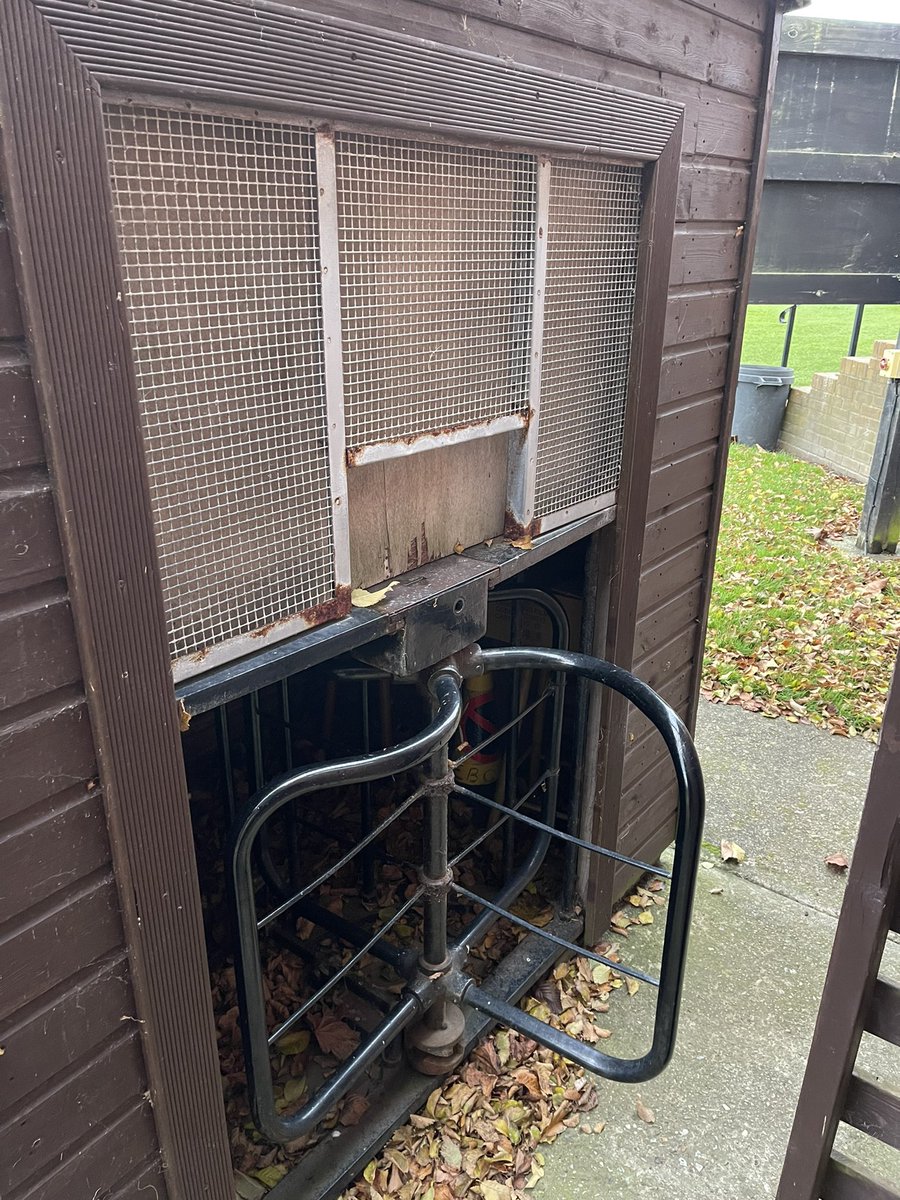 bornatotter's tweet image. The old turnstile block @eastbournetfc Saffrons ground is a truly beautiful thing. There’s another unit at the current entrance by the club house that’s out of commission at the moment. Wonderful stuff. #TurnstileSunday