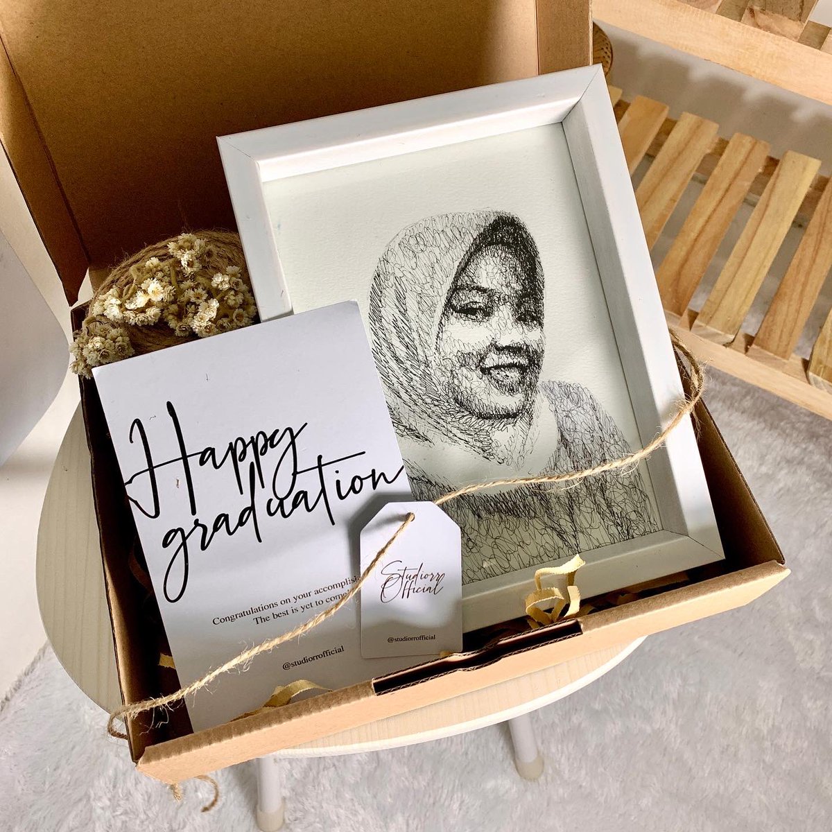 studiorrofc's tweet image. Your satisfaction is my first priority 💐🎁