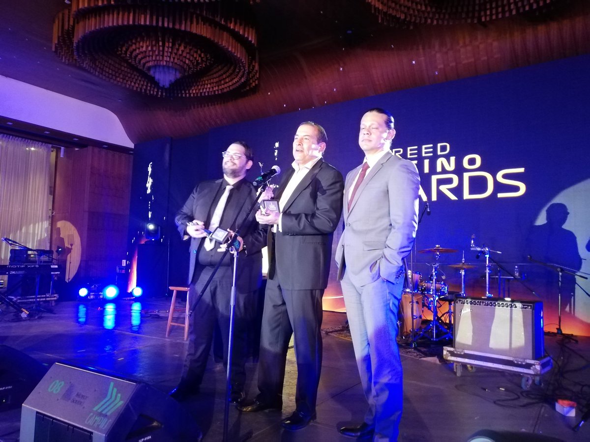 Ganadores #ReedLatino10Años MEJOR FIRMA DE COMUNICACIÓN POLÍTICA DE GOBIERNO. 

CUARTO DE GUERRA. MÉXICO. <a href="/CarlosMandujano/">carlos mandujano</a>
<a href="/CuartodeGuerra/">Cuarto de Guerra</a>

Con especial reconocimiento a la señora Elizabeth Fernández