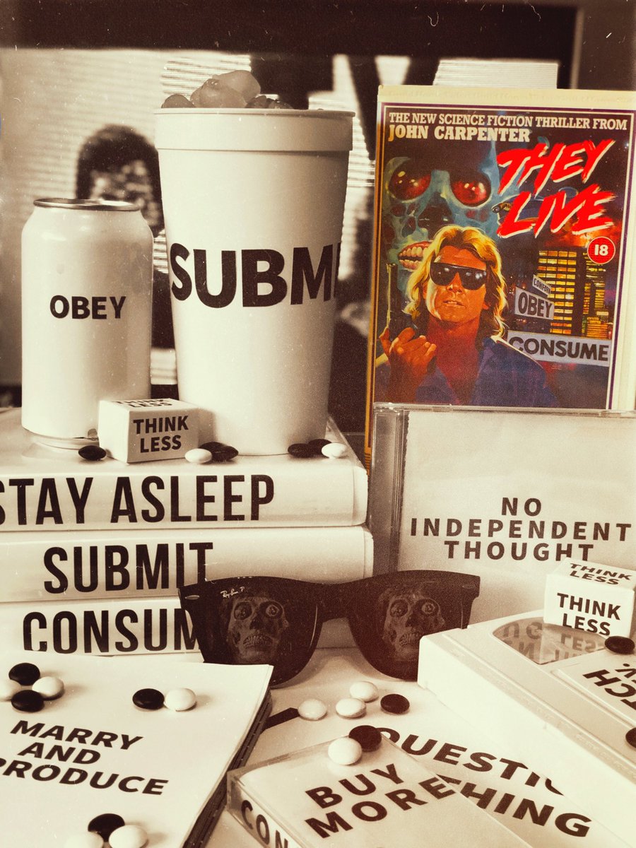 They Live, We Obey

#staticrerun #vhs #vcr #theylive #obey #submit #johncarpenter  #sciencefiction #scifi #fall #fallfeels #fallseason #eattherich #bringbackthe80s #bringbackthe90s #1980s #1990s