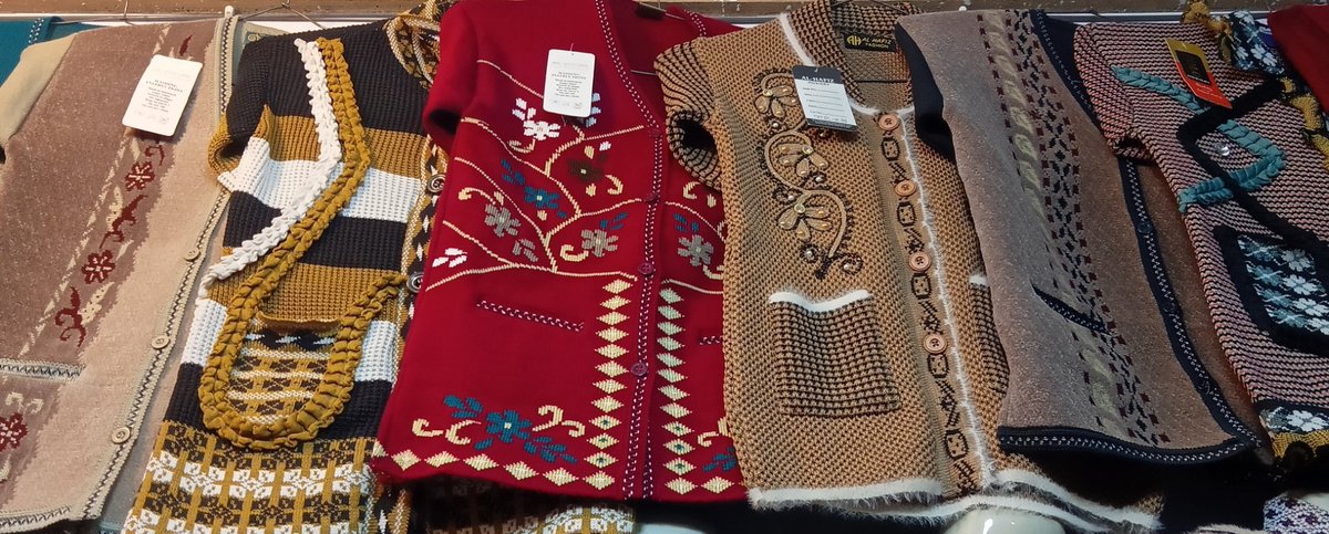 Inayafatima5's tweet photo. #wintercollection
#inaya_boutiue_center
#CashOnDelivery
#ForORDERS
#Whatsapp_Number
#o3167789899 https://t.co/TqqzRbBRR7