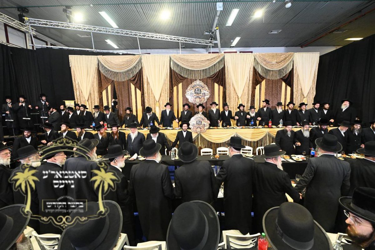 bb_satmar's tweet photo. *מעמד המרומם סעודת הודאה ביום ההצלה כ"א כסלו, וכינוס תלמידי וחסידי כ''ק מרן רבינו הגה''ק שליט''א, בקרב קהלתינו הק' בני ברק יצ"ו.* https://t.co/8DGvqaUnt0