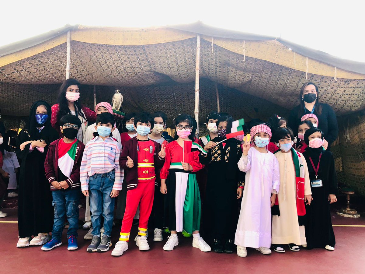 VallarieAjish's tweet photo. Wishing everyone a glorious #UAENationalDay50 from #Kg2EBuddingBuilders @NMSKindergarten @MichelleVerghe1 @Susanna_Porob https://t.co/7yr5Ojxbfk
