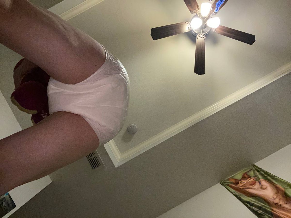BootyDiezel's tweet photo. @DiezelRaccoon is going to sit on your face with his diaper booty. https://t.co/RyoJdlaOtY