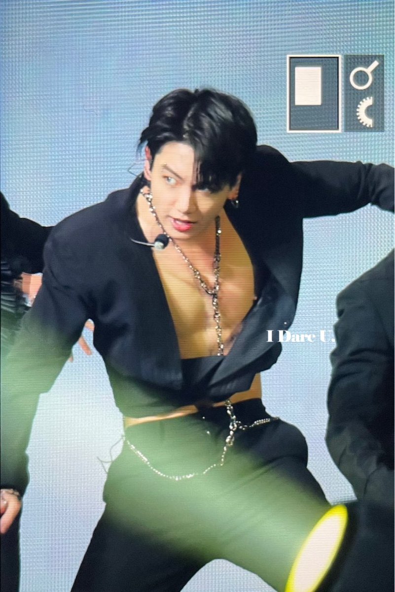 TrinhKookie tweet media