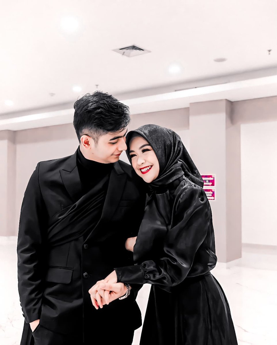 anqclpcffxx's tweet photo. Honeymoon jilid II
_ _ _
➳ @teukuryantr on IG @RiaRicis
➳ [ repost? pls tag will be appreciated ]
➳ #teukuryantr #riaricis #RicisTR

#riaricis #ricis #thericis #timricis #ricisofficial #ricistv #rumahricis #riayunita #ricisedit #riaricisedit https://t.co/C1aNu2kEST
