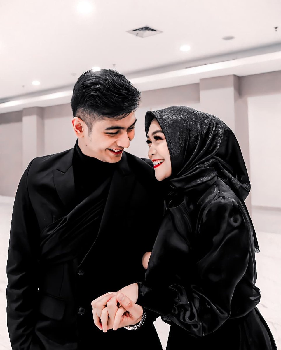 anqclpcffxx's tweet photo. Honeymoon jilid II
_ _ _
➳ @teukuryantr on IG @RiaRicis
➳ [ repost? pls tag will be appreciated ]
➳ #teukuryantr #riaricis #RicisTR

#riaricis #ricis #thericis #timricis #ricisofficial #ricistv #rumahricis #riayunita #ricisedit #riaricisedit https://t.co/C1aNu2kEST