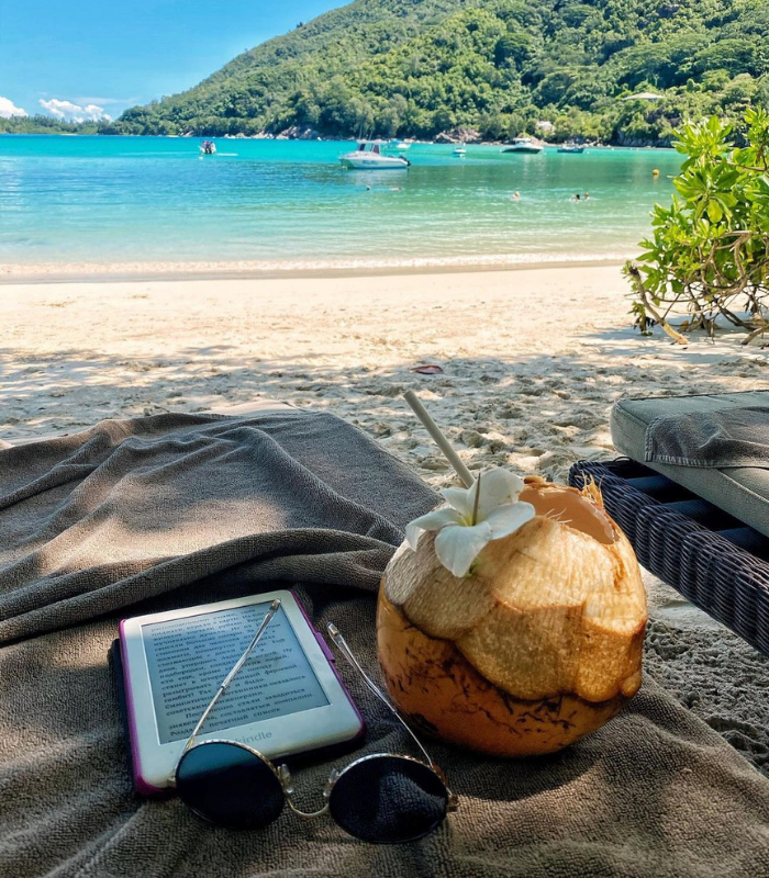 constancehotels's tweet photo. *Retweet* if you can't wait for a beach vacation at #ConstanceEphelia 🌴

#Seychelles #IndianOcean
#TropicalHoliday

1st 📸 IG tazatyan https://t.co/cRhhDkWmrN