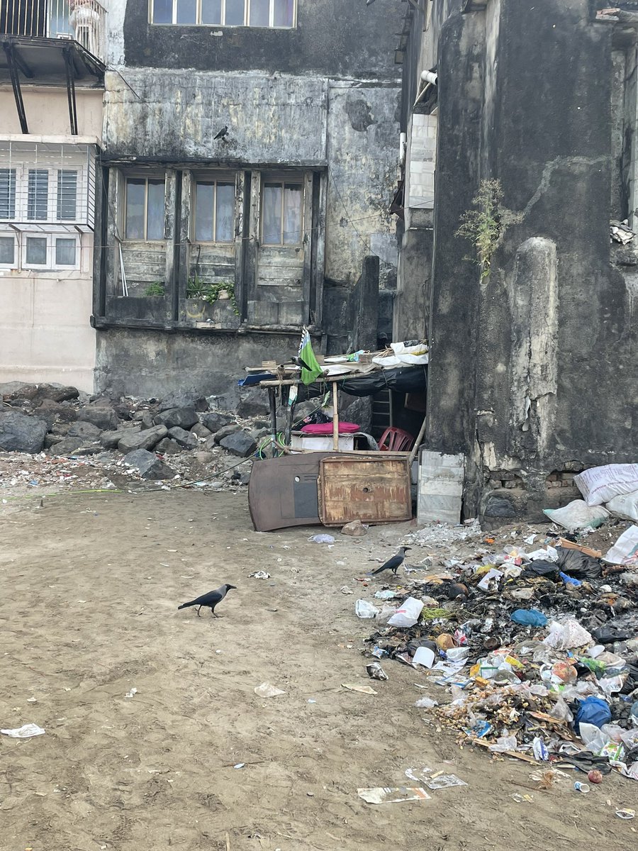 Indranilsm's tweet photo. We’ve already lost #Mahimfort to encroachers.@CMOMaharashtra @mybmc @mybmcWardGN don’t let it happen to the beach behind MahimDargah.Stalls keep increasing each year.Hawkers sell milk packets,plastic bottles, which land up in the https://t.co/WyexR3MTJL dustbins! @KaziIrfan14 https://t.co/HrUeUSy44h