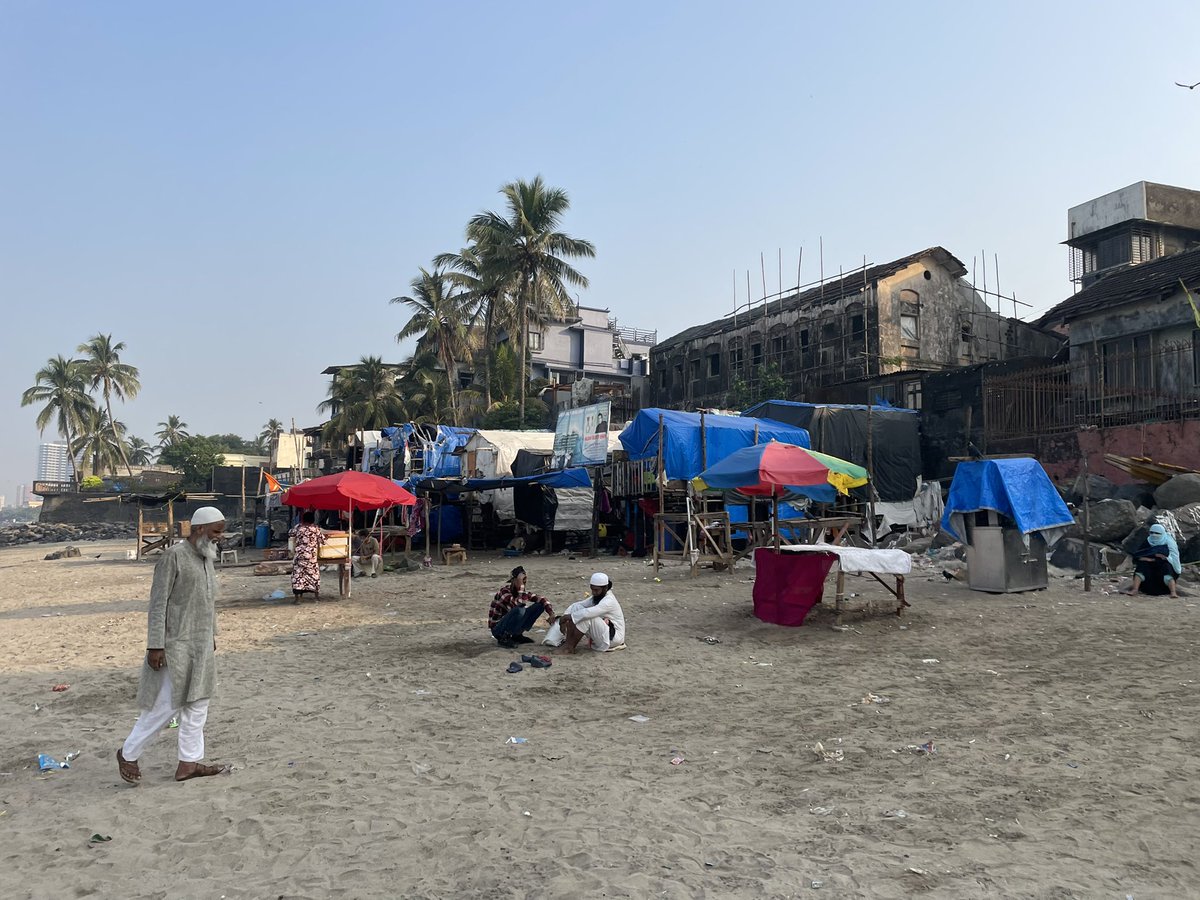 Indranilsm's tweet photo. We’ve already lost #Mahimfort to encroachers.@CMOMaharashtra @mybmc @mybmcWardGN don’t let it happen to the beach behind MahimDargah.Stalls keep increasing each year.Hawkers sell milk packets,plastic bottles, which land up in the https://t.co/WyexR3MTJL dustbins! @KaziIrfan14 https://t.co/HrUeUSy44h