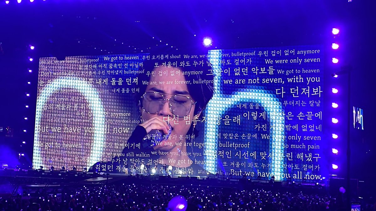 jjimell_1013's tweet photo. 이런느낌이냐 https://t.co/mvVKq6cXyC