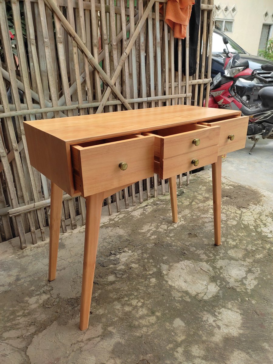 Meja console || 100*40*75 || Material: Ov Pinewood  || Finishing: NC lacquer