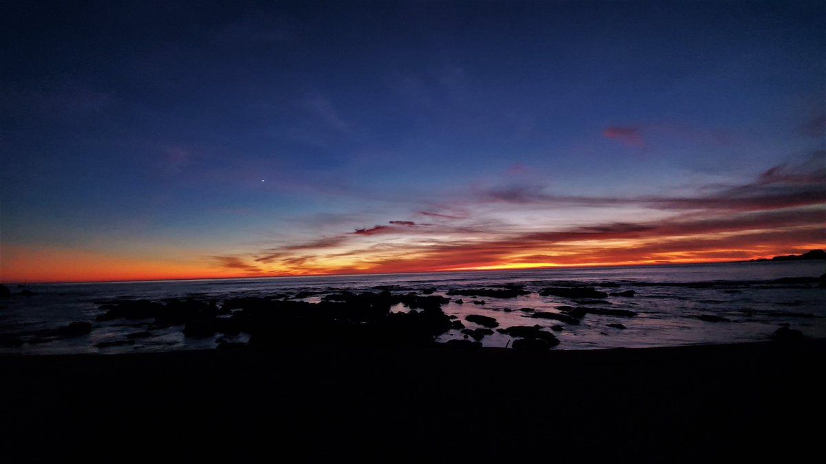 BestNatureVids's tweet image. Beautiful Southern Oregon Coast Sunset...

Click link below to view my newest relaxation video "Let's walk and explore the beach"
youtu.be/2RYwUQhMRac 
#relaxwithnature #bestnaturevids