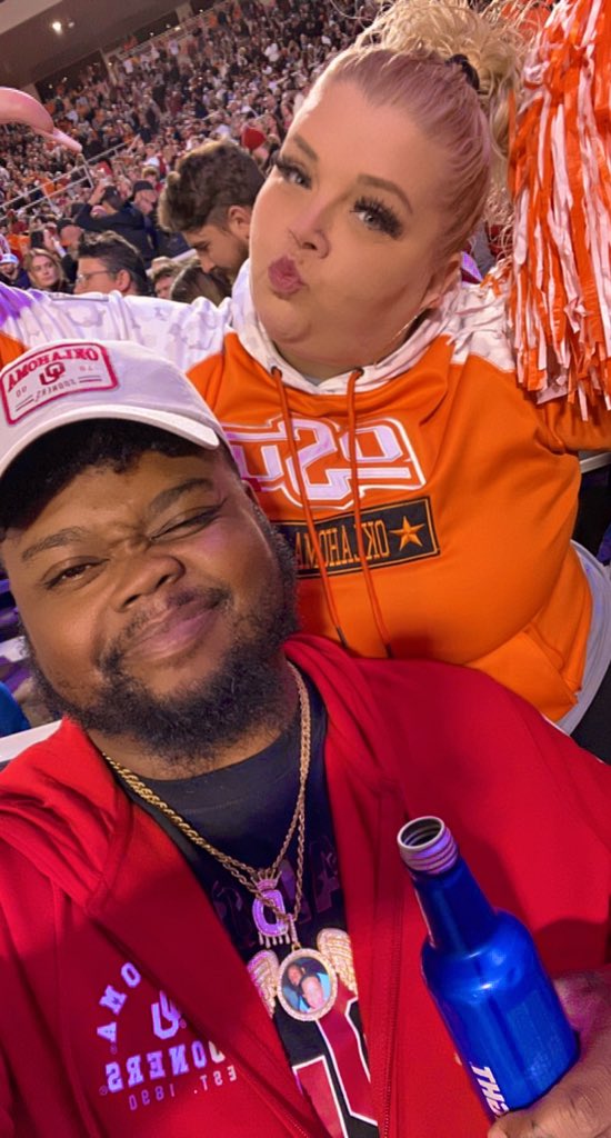 msRnb44's tweet photo. What an #EPIC night … #OSUbeatsOU and it well deserved! That game was the game of the year! Had a blast @DeAndre_86 #OUvsOKST https://t.co/zHeiNNRgcL