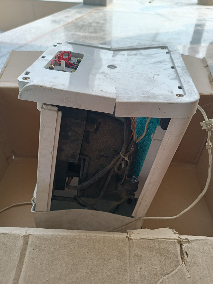 HBSin78's tweet photo. 1/2
@amazonIN Order No Is 402-2744753-6692327
I Ordered 25 Ltr Ameo Standard Geyser From Seller : 24/7 Deals Unfortunately We Were Out Of Station So Was Not Able to Check The Product Inside The Box Today When We Opened the The Box We Received Scrap Product
I Feel Cheated https://t.co/kQfsGhmpcZ
