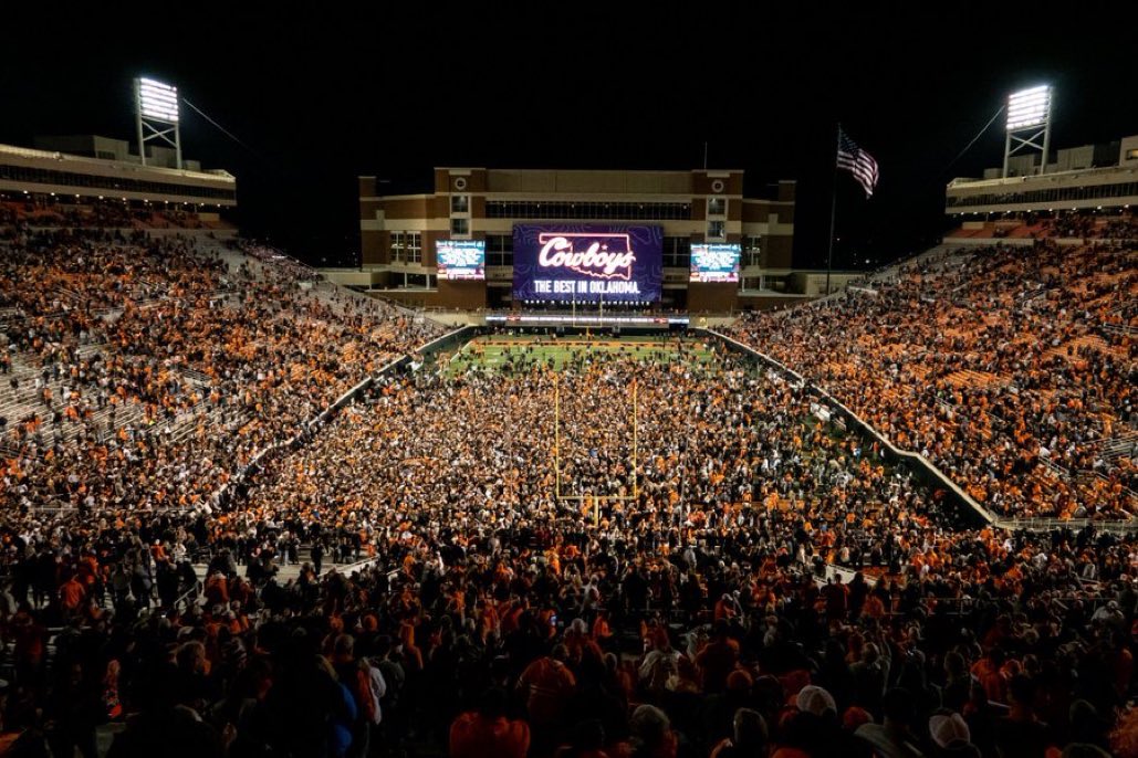 Pokes run Oklahoma <a href="/BarstoolOKST/">Barstool Pokes</a>