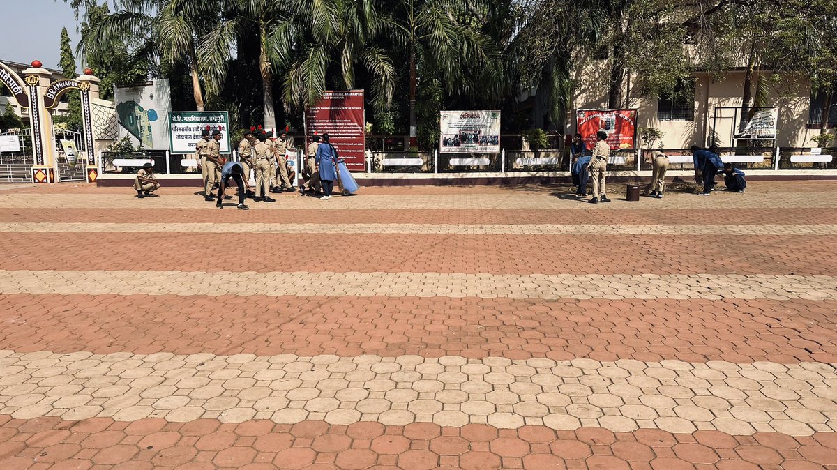 nccnhc_20's tweet photo. #NationalCadetCorps
#NHCollegeBramhapuri
Cleanliness Drive was organised today on the occassion of 73rd NCC Raising Day by the cadets of NCC Unit, N H College Bramhapuri affiliated to 20 Mah Bn NCC Nagpur. @orangegp68 @orange20mah @SpokespersonMoD @PRODefNgp @HQ_DG_NCC https://t.co/HBPqiWyZgc