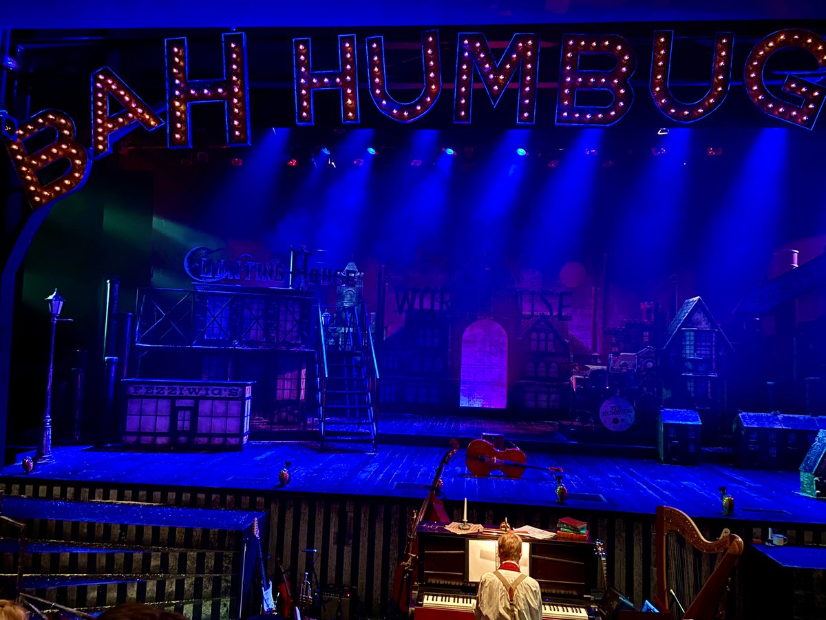 GreenLadyMedia's tweet photo. @alunsaunders @ShermanTheatre @emmystonelake @James_Ifan @HMcPake @kizzkez @keironself @seirioldavies Had the absolute joy of watching #AChristmasCarol @ShermanTheatre on Saturday with our 6&amp;7 year olds. A beautiful production, incredibly talented cast, we laughed, I cried and we went home full of the spirit of Christmas. Diolch o galon 🎄❤️ A masterpiece of theatre. 🎭 https://t.co/OqRHRnp9sA
