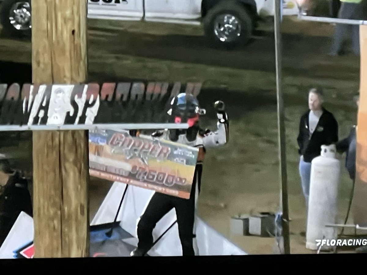 MrAddicted2Dirt's tweet photo. That was impressive @Brock_Zearfoss !! Don’t need no stinking front wing! Grabs the final ever 🏁🏁🏁 @ArizonaSpeedway #CopperClassic https://t.co/AFRWYoHZkO