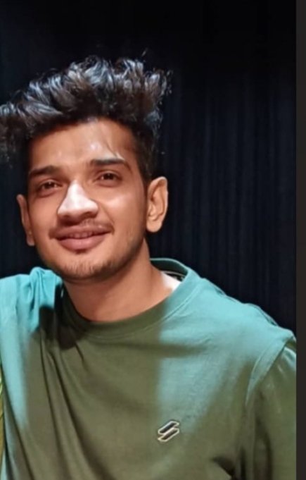 AnamSha11723617's tweet photo. Kisi ki khamoshi ko kamzori mat samjo aaj wo chup hai par kamazor nhi aur wo  stage ka baap haii 😈 kabhi hare ga nhi 
#MunawarFaruqui 
#MunawarFaruqui https://t.co/GyjMwjeqJa