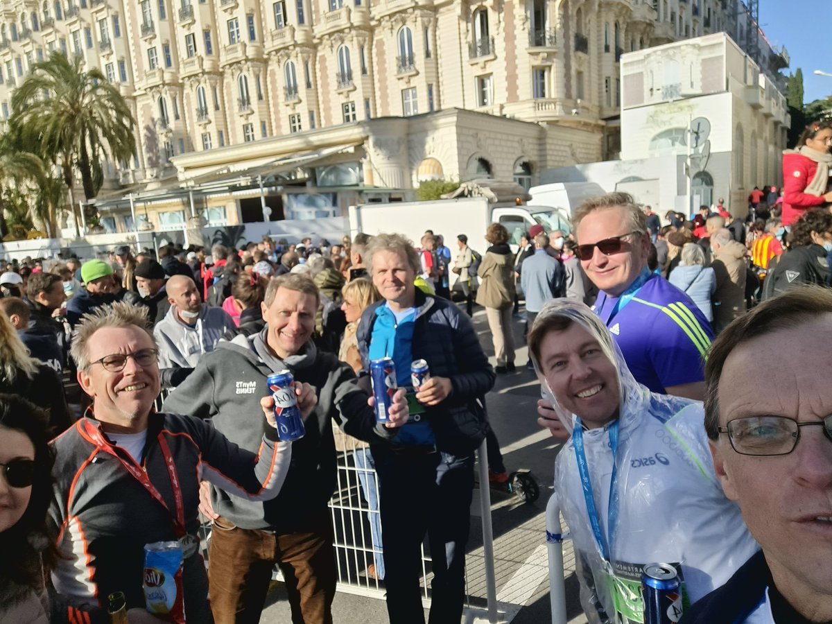 A bit crowded in #Cannes after <a href="/Marathon_06/">Marathon Nice-Cannes</a> @JoukoMarttila <a href="/TJAnttila/">TJ Anttila</a> <a href="/EljasRepo/">Eljas Repo</a> <a href="/PerttuKauppinen/">Perttu Kauppinen</a> <a href="/MaxPuumalainen/">Max Puumalainen</a> #mpjuoksukerho