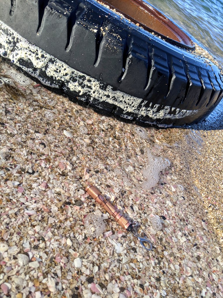 green501tsuru's tweet photo. すこーしだけ浸けてきました
［・∀・］
#patina
#パティーナ
#lumintop
#toolaaa
#copper https://t.co/weH4YYfi8w