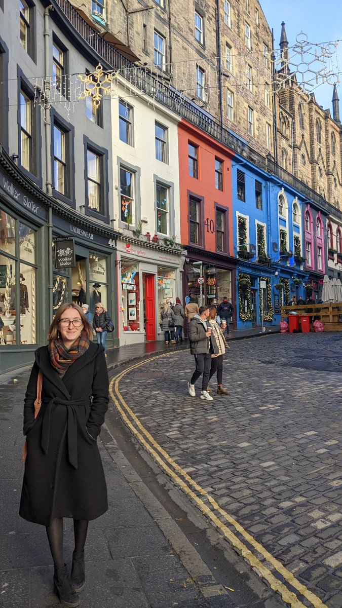 Lisa Scarfe tweet media