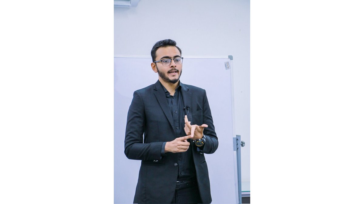 themhmplatform's tweet photo. Career counseling Session of MuhammadHamza Muhammad organized by The MHM Platform at IISAR Foundation Higher Secondary School,Karachi.
#career #themhmplatform #StudentsSpecial https://t.co/UD2bR2QPwQ