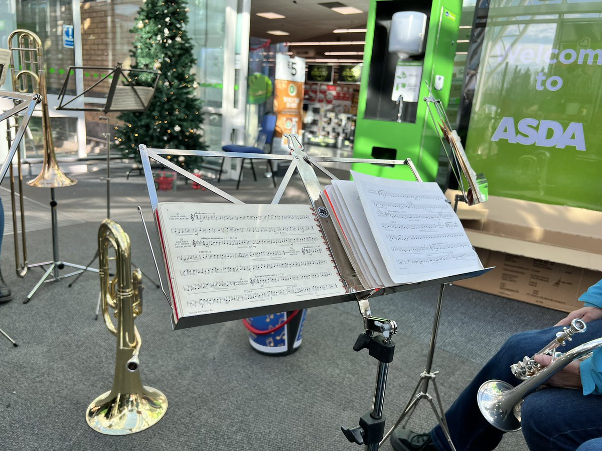 We are here at Duffryn Asda playing Christmas carols, getting into the Christmas spirit🎅🎄🎺