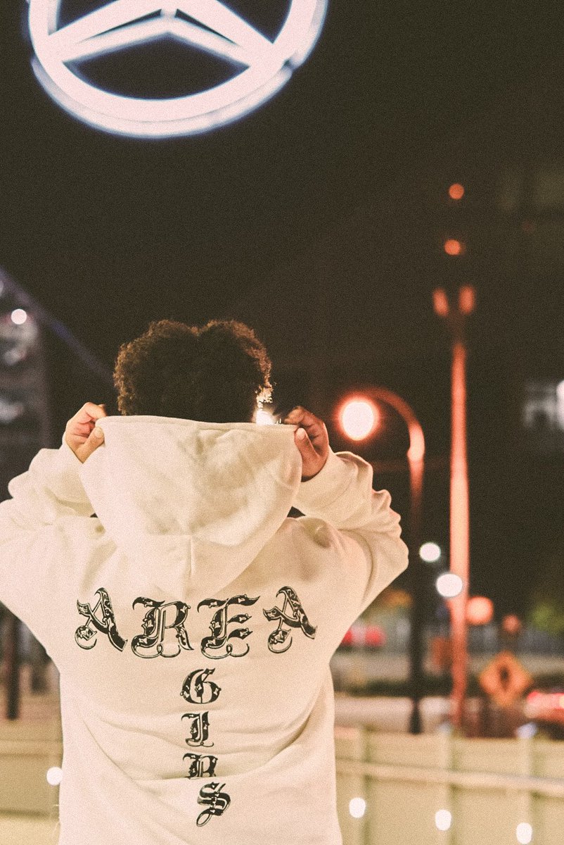 GIVENCHYBASTARD tweet media